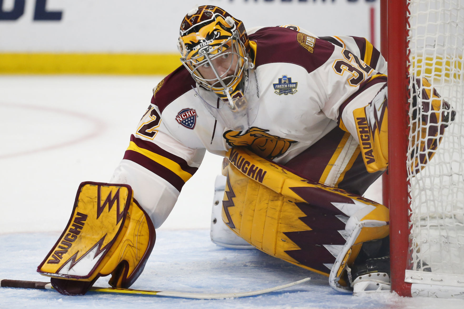 Hunter Shepard, Minnesota Duluth